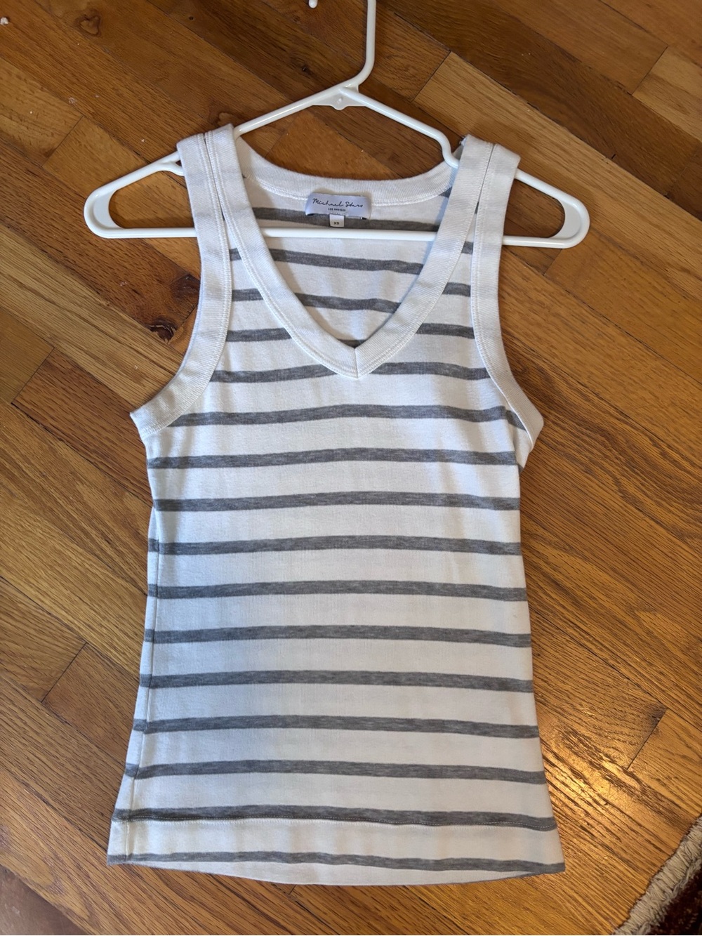 Evereve Striped V-Neck Tank Top - White & Gray